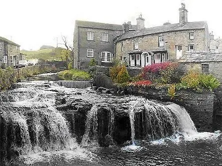 Dales House 3*